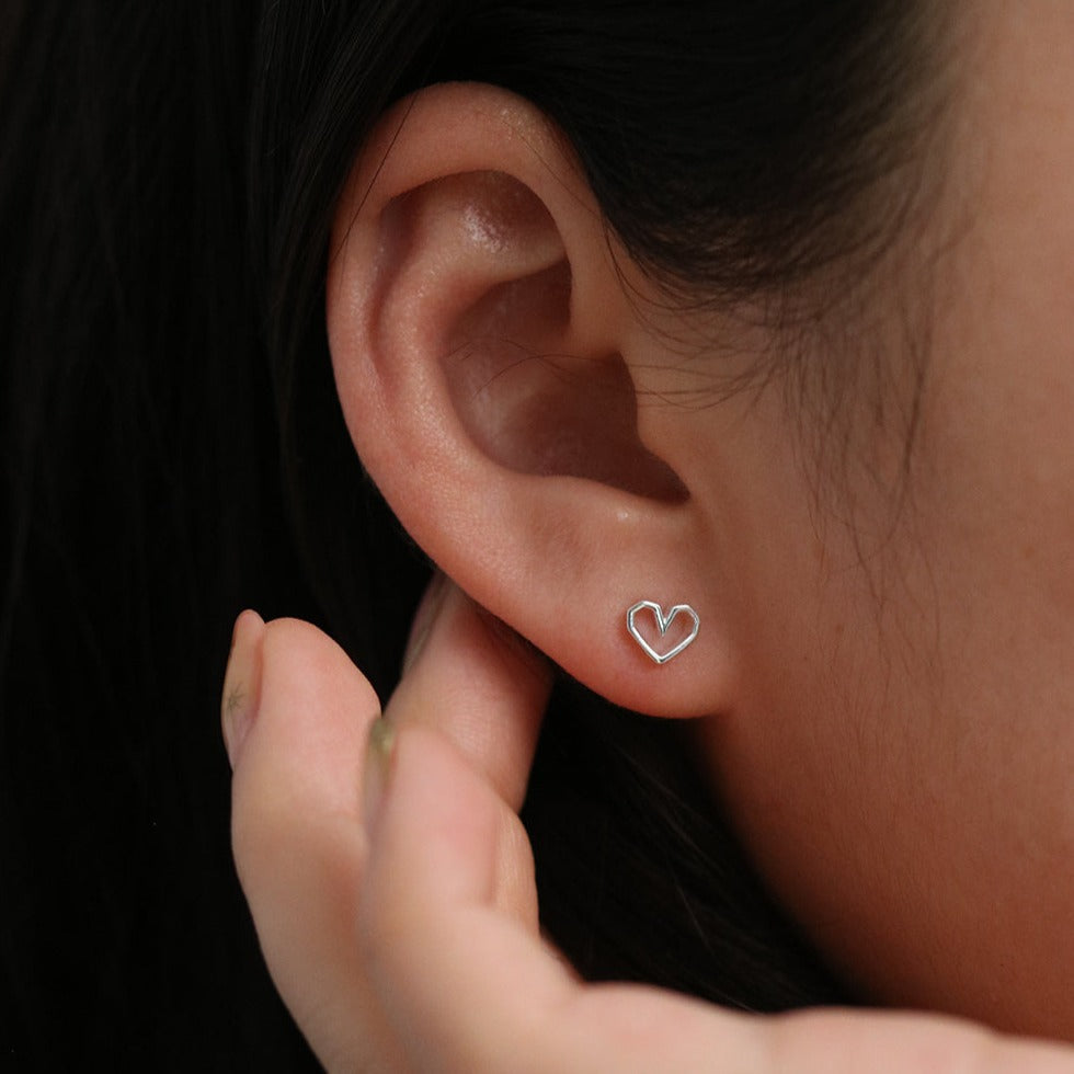 Angled heart stud earrings-2